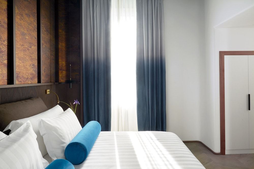 Palazzo Velabro, a Member of Design Hotels Deluxe Suite, City View 2