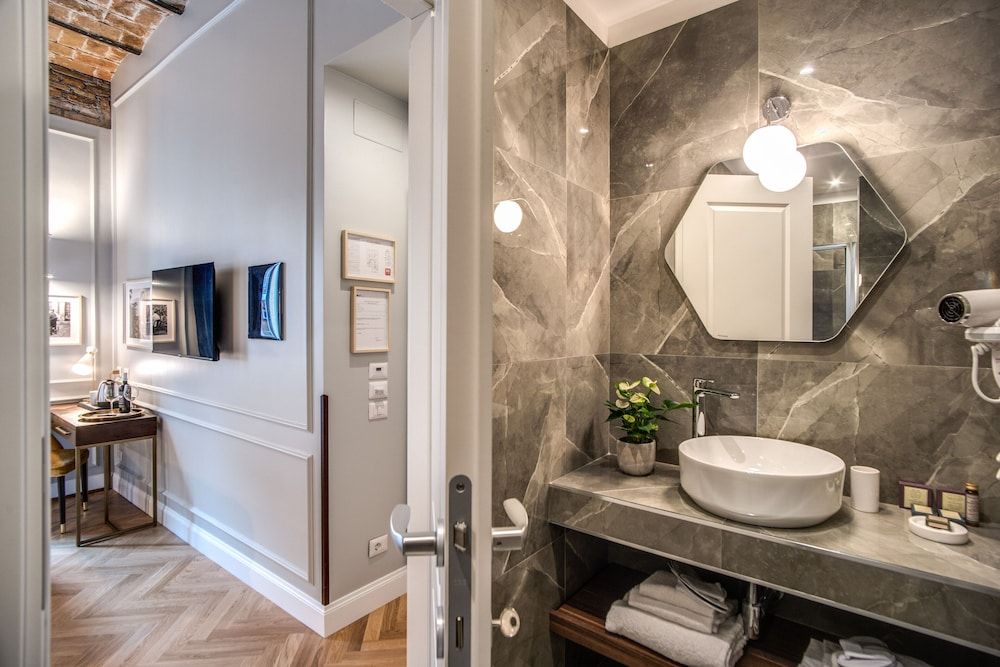 Tree Charme Augusto Boutique Hotel Deluxe Room 4