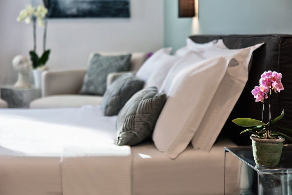 undefined Fellini Design Suites 6