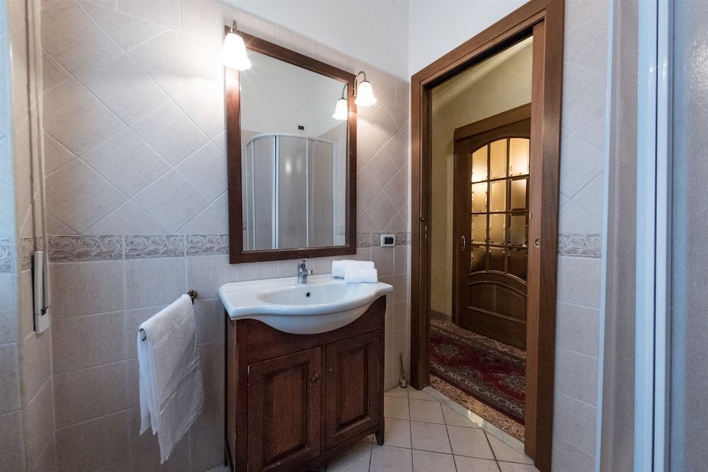 Giornate Romane Double Room with Shared Bathroom 4