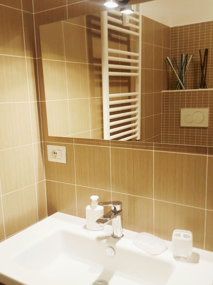 B&B Emozioni Romane Classic Double or Twin Room 7