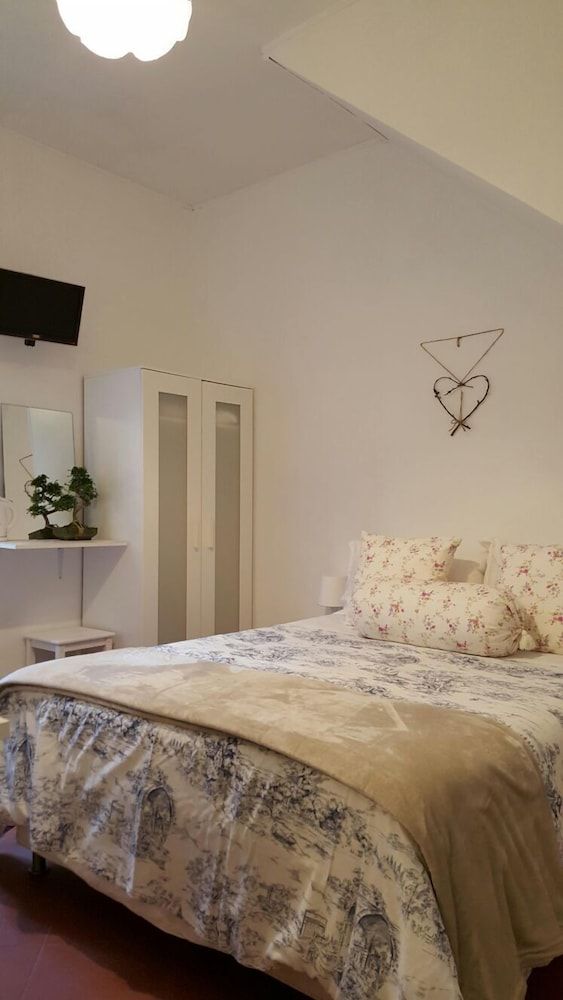 Al Ponte del Papa Bed and Breakfast Standard Double Room, Private Bathroom 4