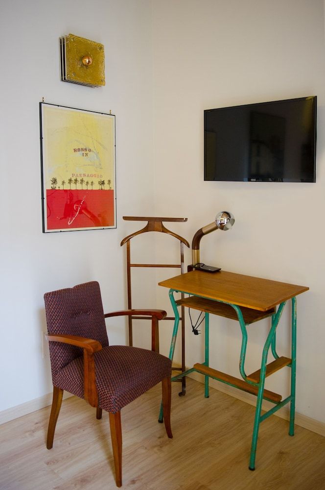 undefined B&B Laurus Colosseo 8