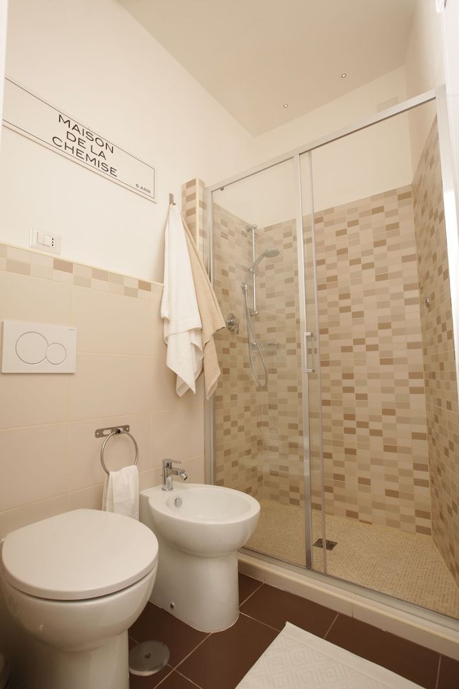 B&B Laurus Colosseo Standard Double or Twin Room, Balcony 6