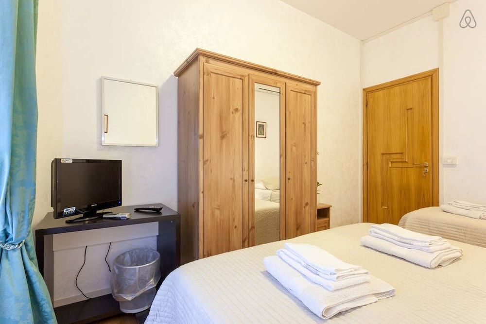 Kosher Bed&Breakfast La Casa di Eva Luxury Room, Private Bathroom 3