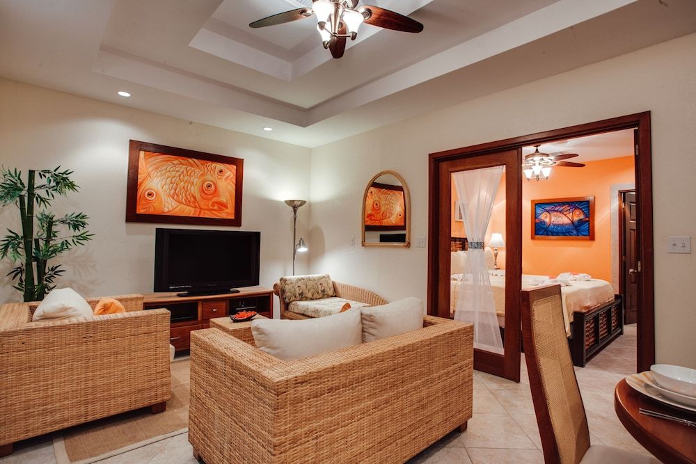 Grand Caribe Belize 1 Bedroom Ocean View Condo 4