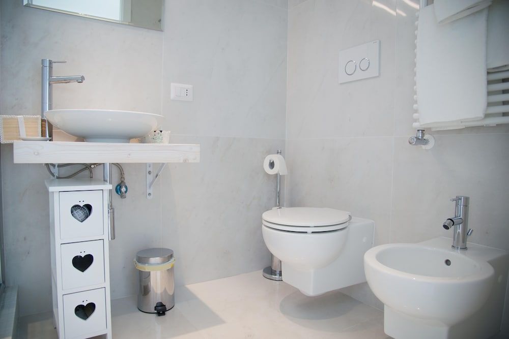 Big Johnny B Design Room, 1 Bedroom, Private Bathroom 3