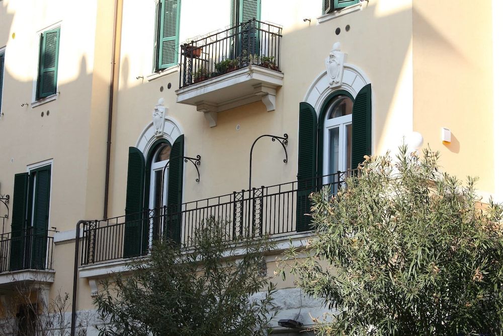 undefined Big Johnny B 5