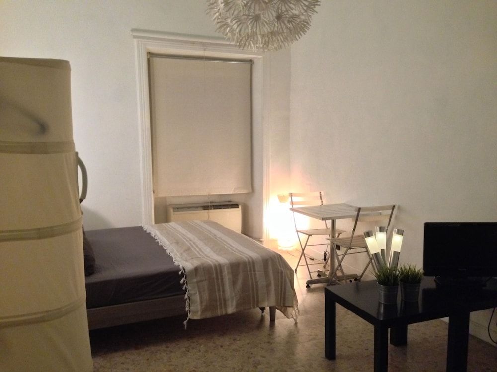 undefined Soloroma 9