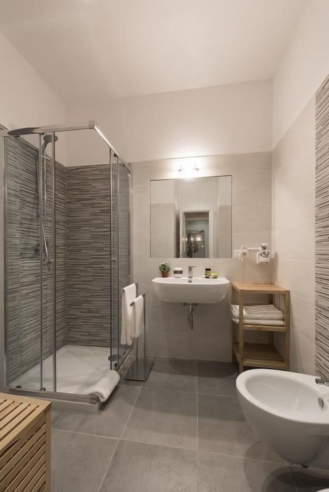 B&B Holidays in Rome Deluxe Double Room 4