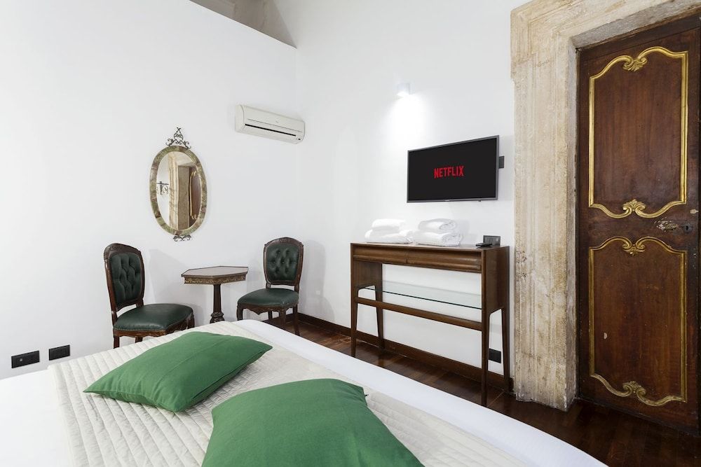 Palazzo del Duca Luxury Guest House Double Room, 1 Queen Bed, Non Smoking 4