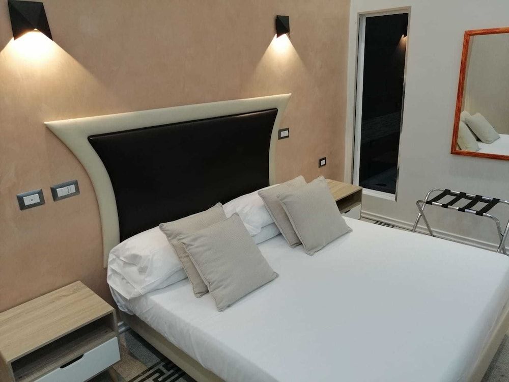 undefined Roma Collina Relais 8