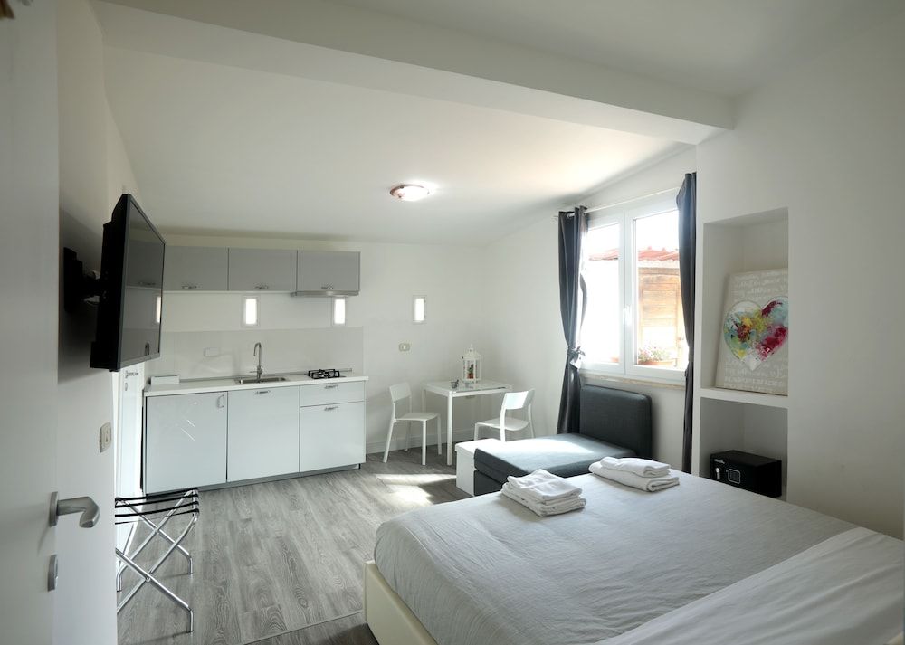 undefined Candia Green House 50