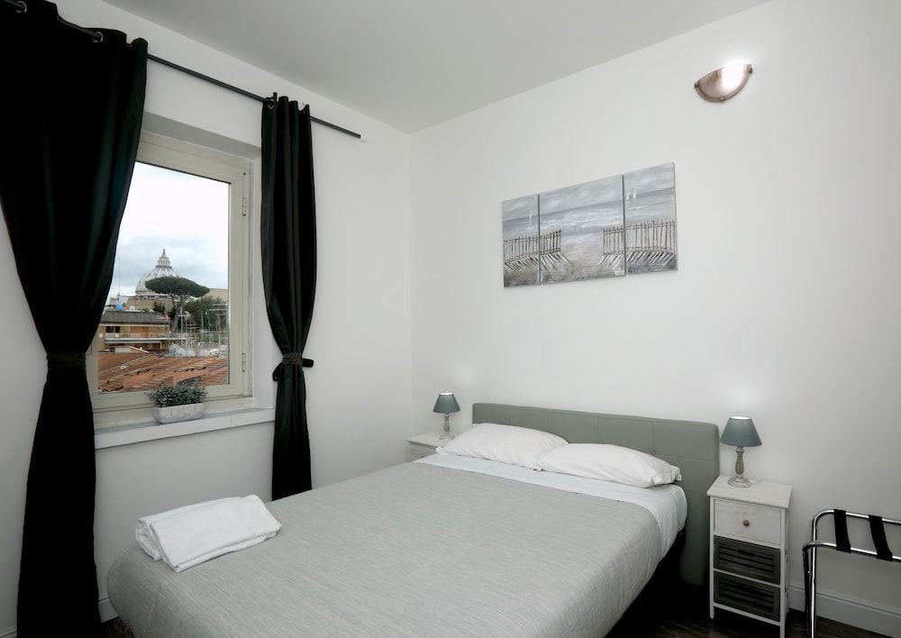 undefined Candia Green House 50 3