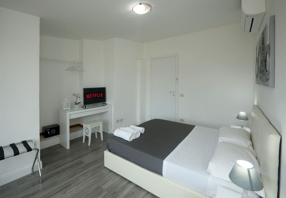 undefined Candia Green House 50 8