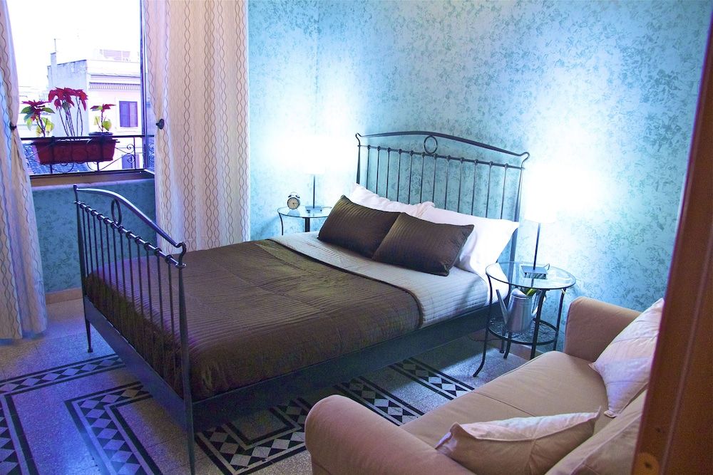 Slow Life B&B Standard Double Room, Private Bathroom, City View 2