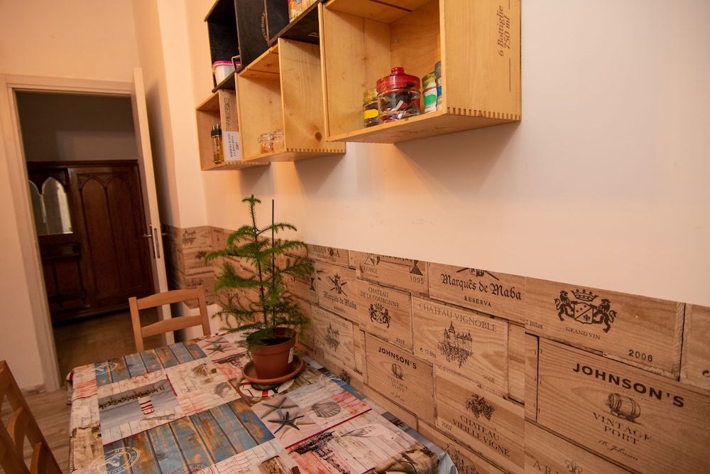 undefined Flower Rooms 6