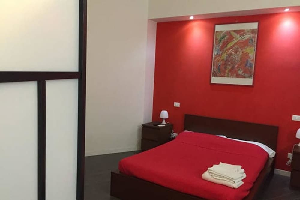 undefined Bed & Puppets 2