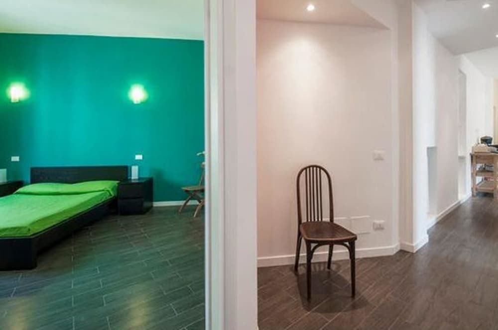 Bed & Puppets Triple Room (Marionette) 3