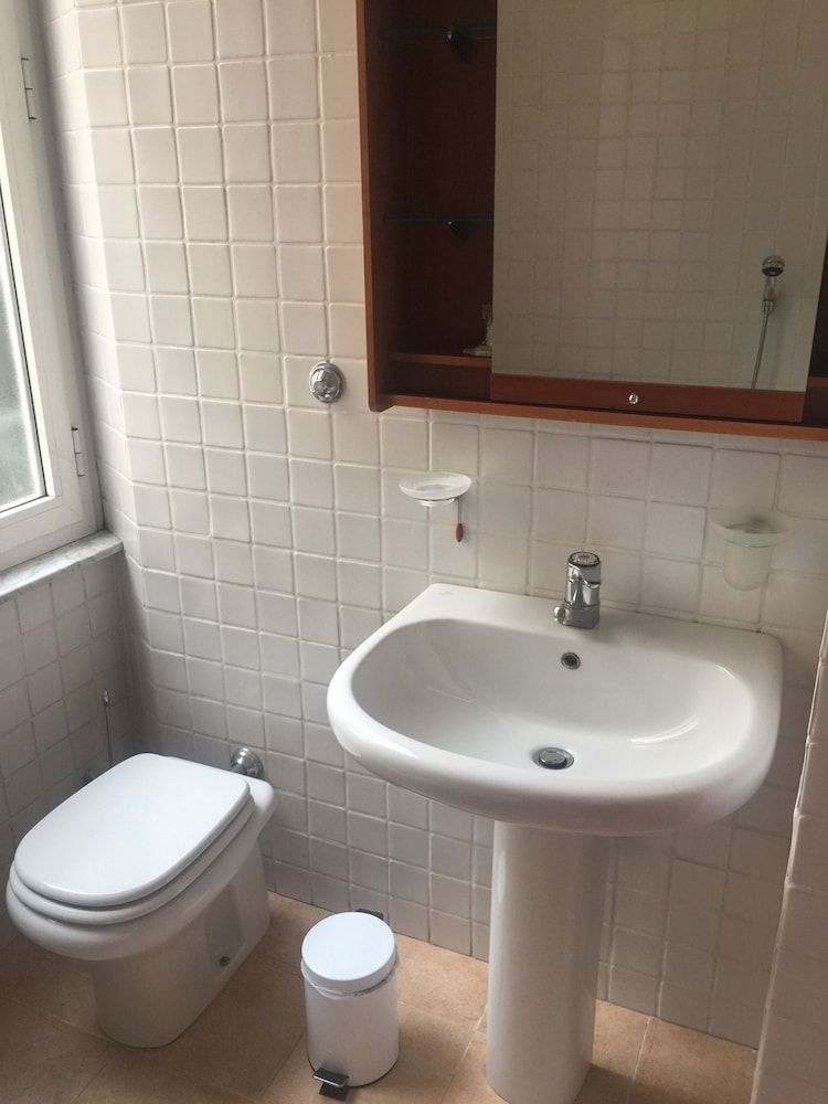 La Capitale B&B Double Room, Courtyard View 6