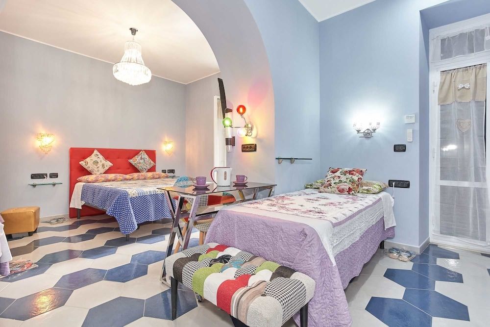 undefined S.P.T. Bed & Breakfast 2