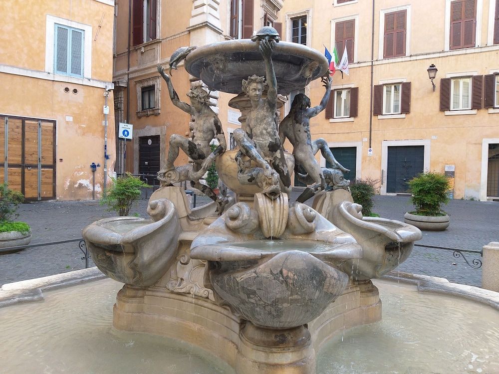 undefined A Home in Rome 3