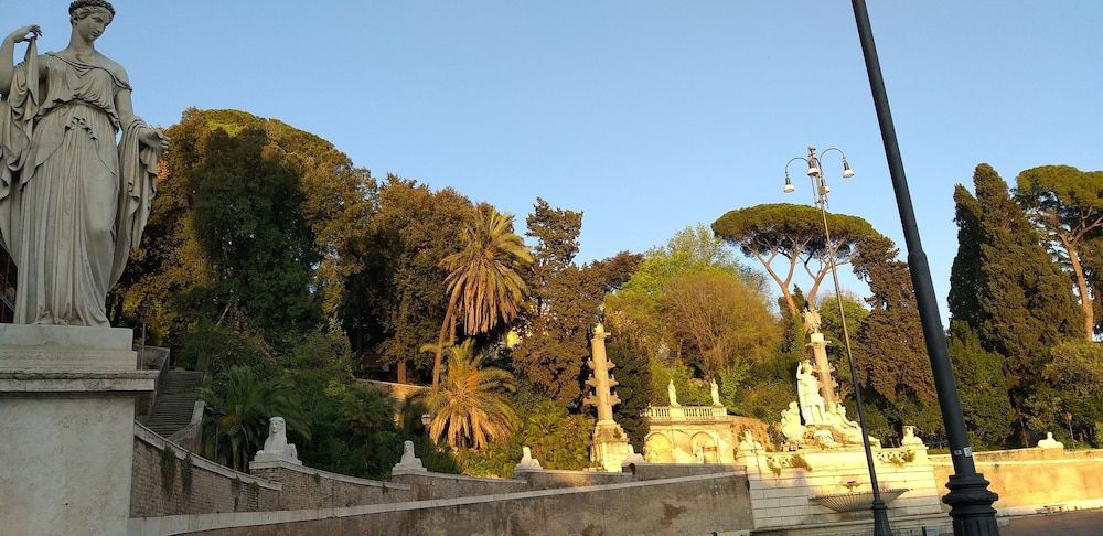 undefined A Home in Rome 7