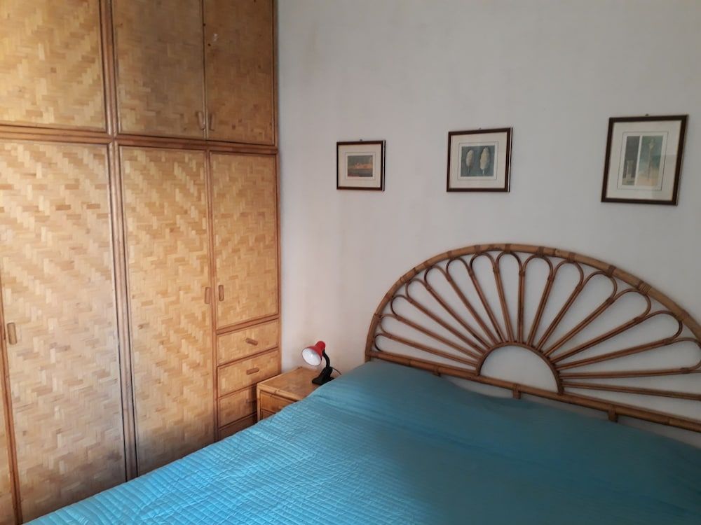 OksyRoma Triple Room, Shared Bathroom 10