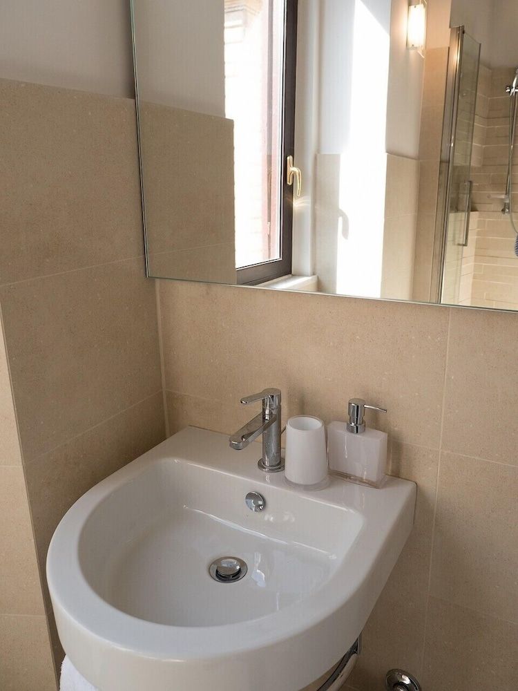 Campo Marzio Deluxe Double Room 6