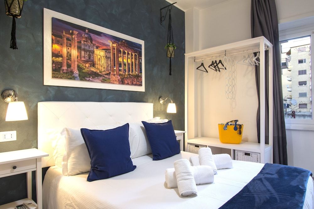 Piccolo Hotel Boutique Deluxe Double Room (with shower Blu) 4