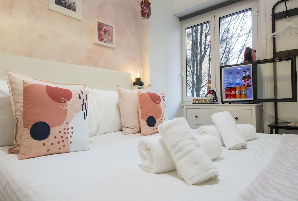 Piccolo Hotel Boutique Deluxe Double Room (with shower Rosa) 11
