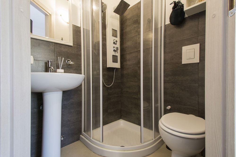 Piccolo Hotel Boutique Deluxe Double Room (with shower Rosa) 10