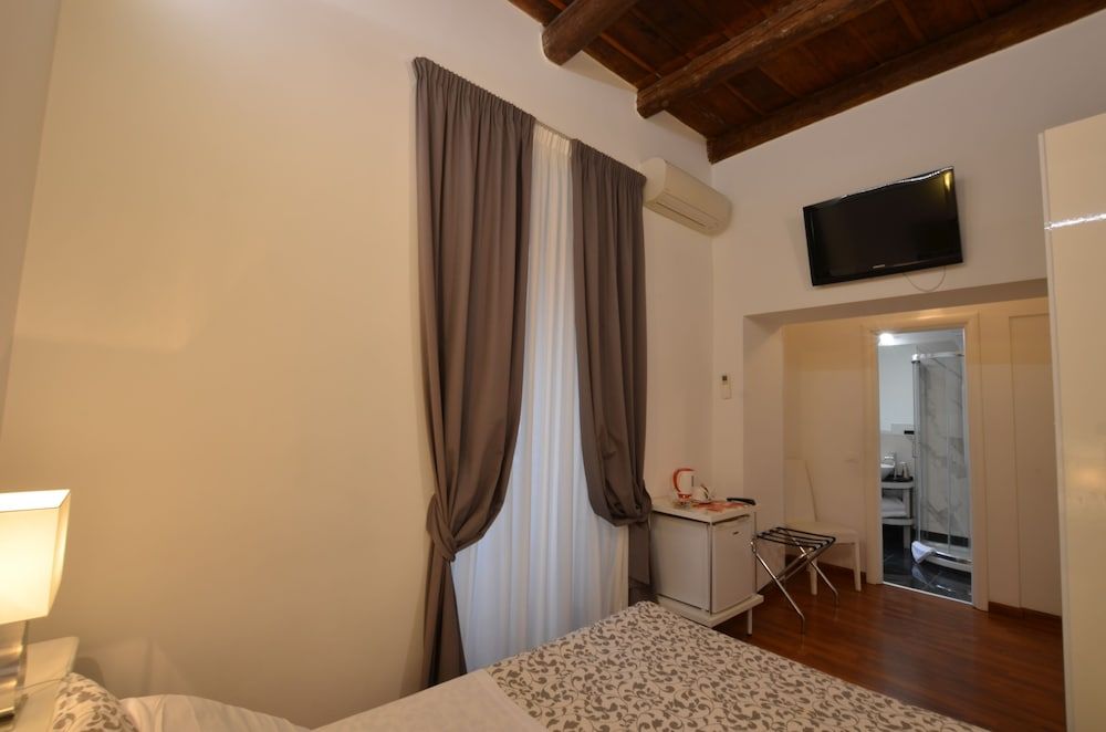 MyTime Rome Double or Twin Room 3