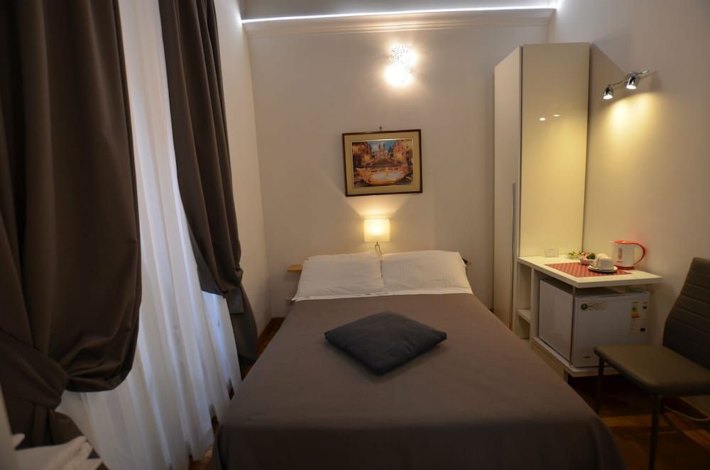 Roman Nights Basic Double Room 3