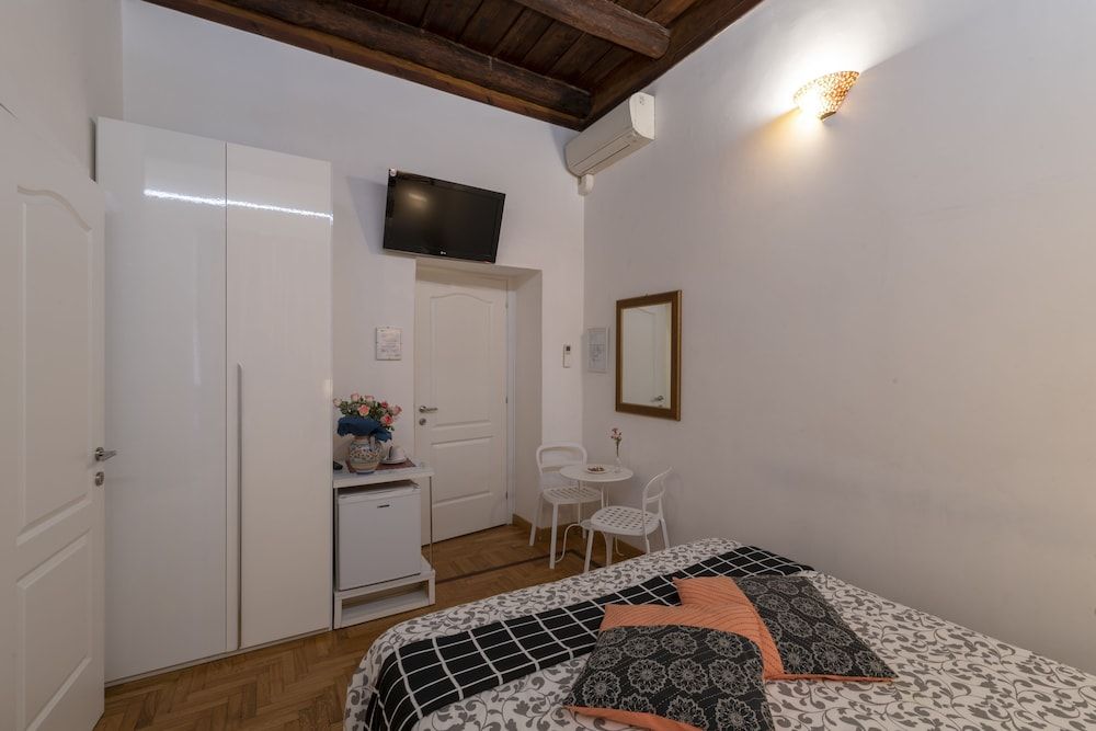 Roman Nights Double or Twin Room 5