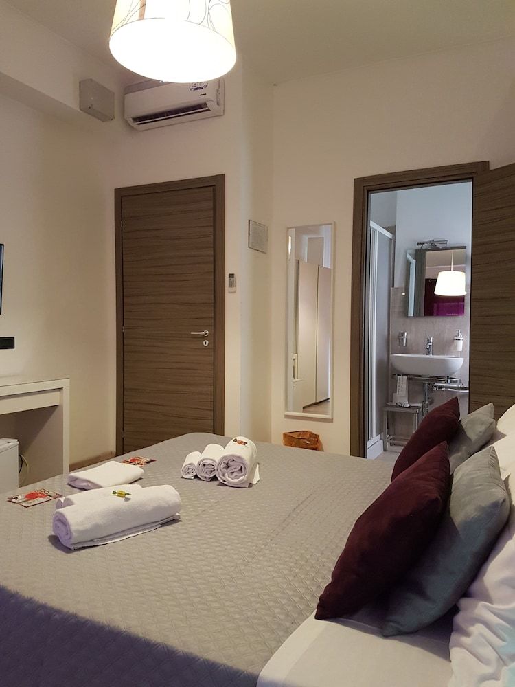 undefined Borgo Vaticano Guest House 3