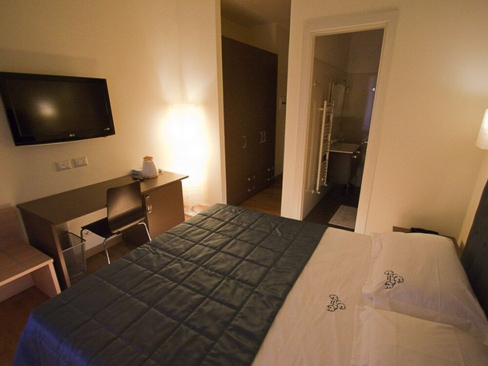 undefined Rome Armony Suites - Classic Double 3 3