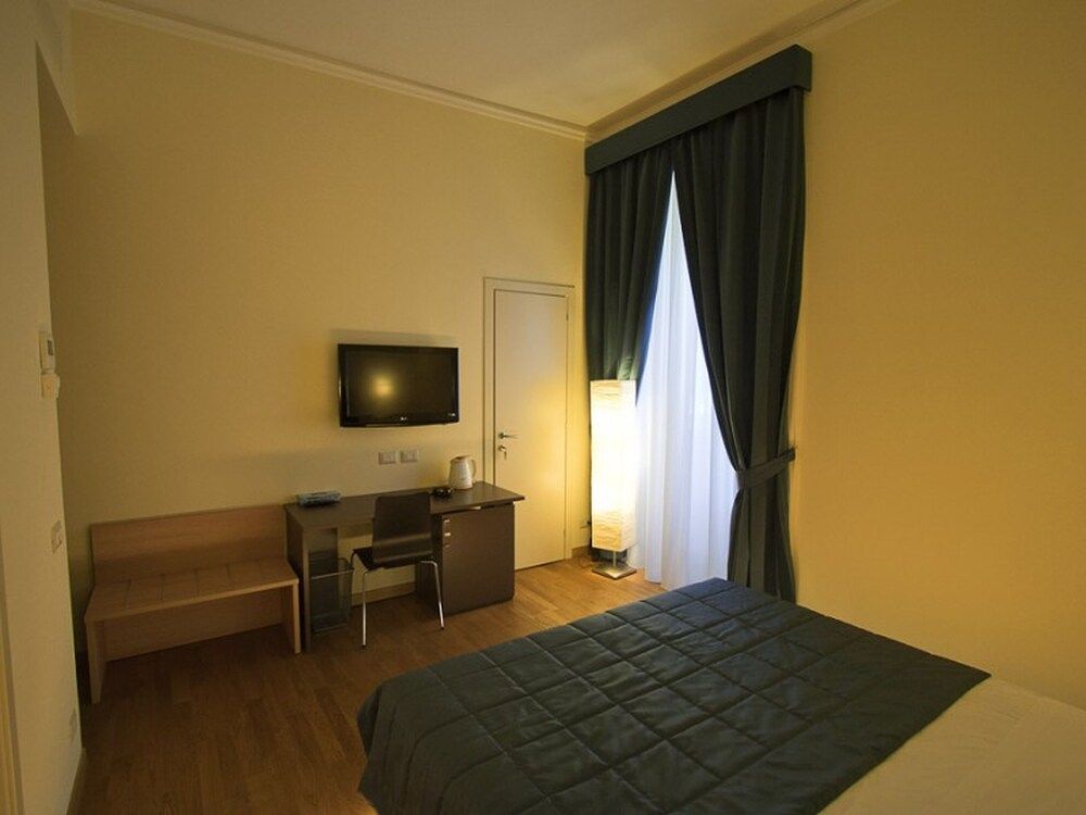 undefined Rome Armony Suites - Classic Double 3 6