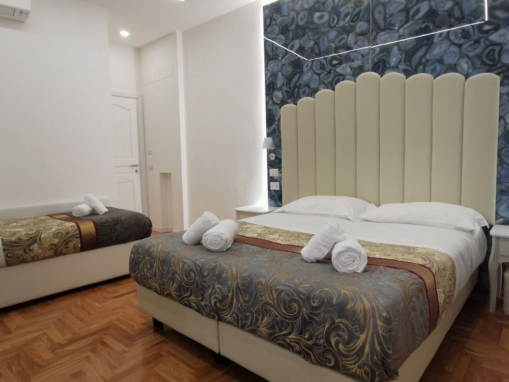 undefined Navona Central Relais 7