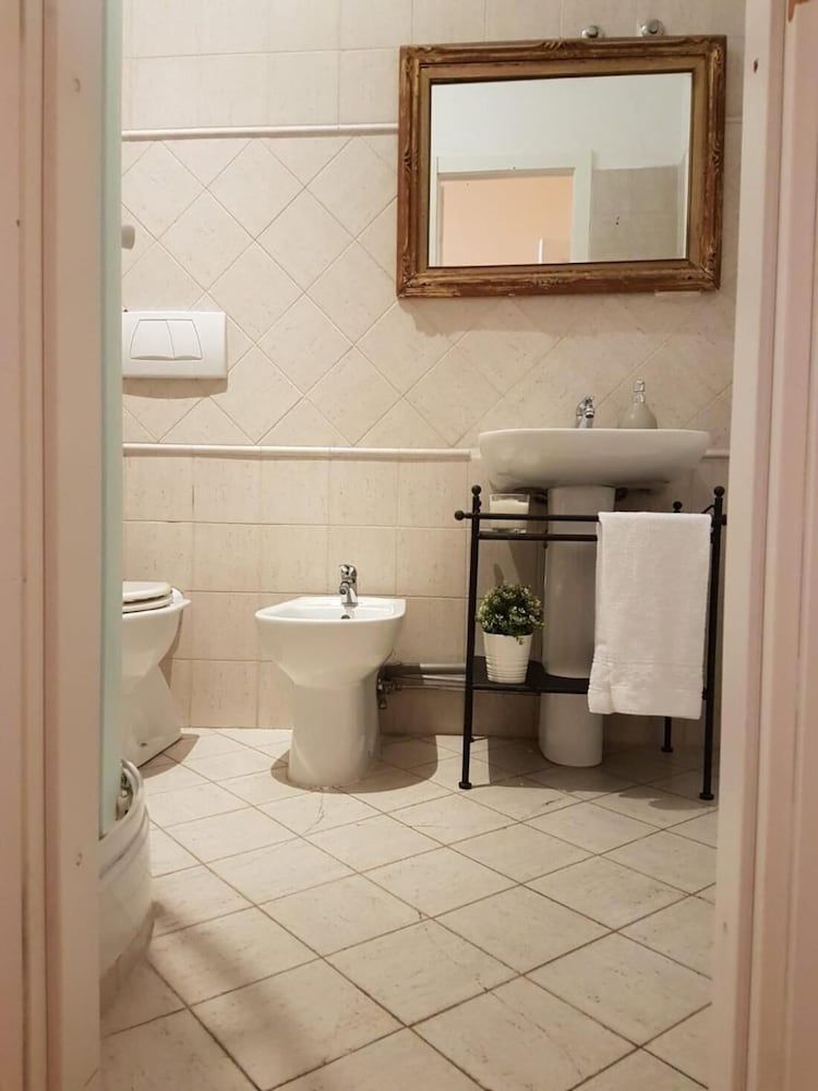 undefined Room in B&B - A Casa Boschi Near Vatican Double Room 8