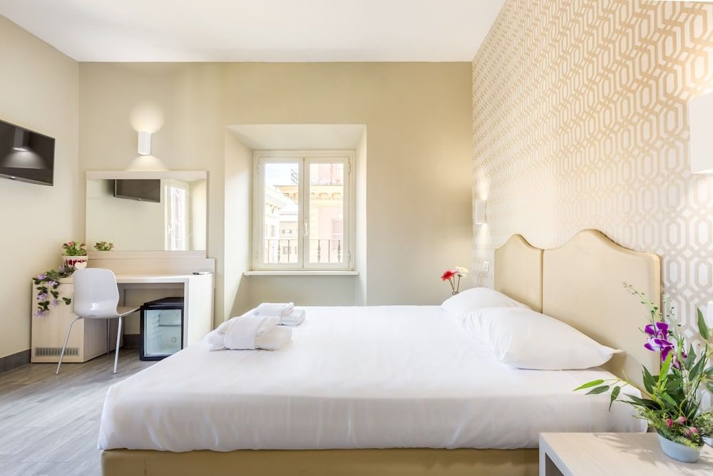 undefined Flavia Suite 2