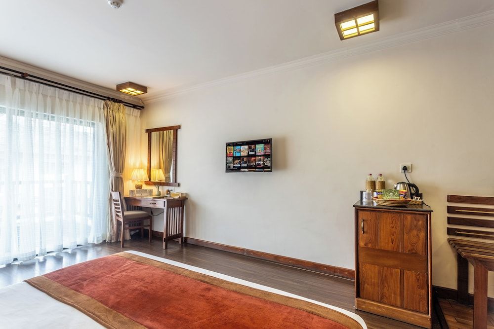 Atithi Resort & Spa Deluxe Room 12