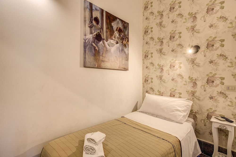 Bbdelux - Colosseo12 Classic Triple Room 18