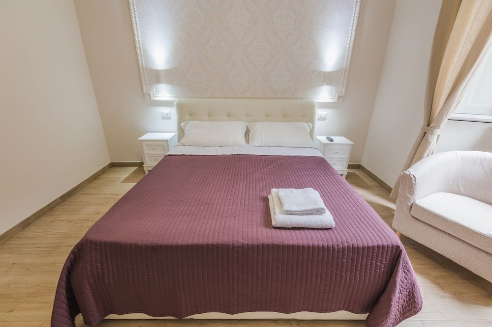 undefined Walker Rooms 5