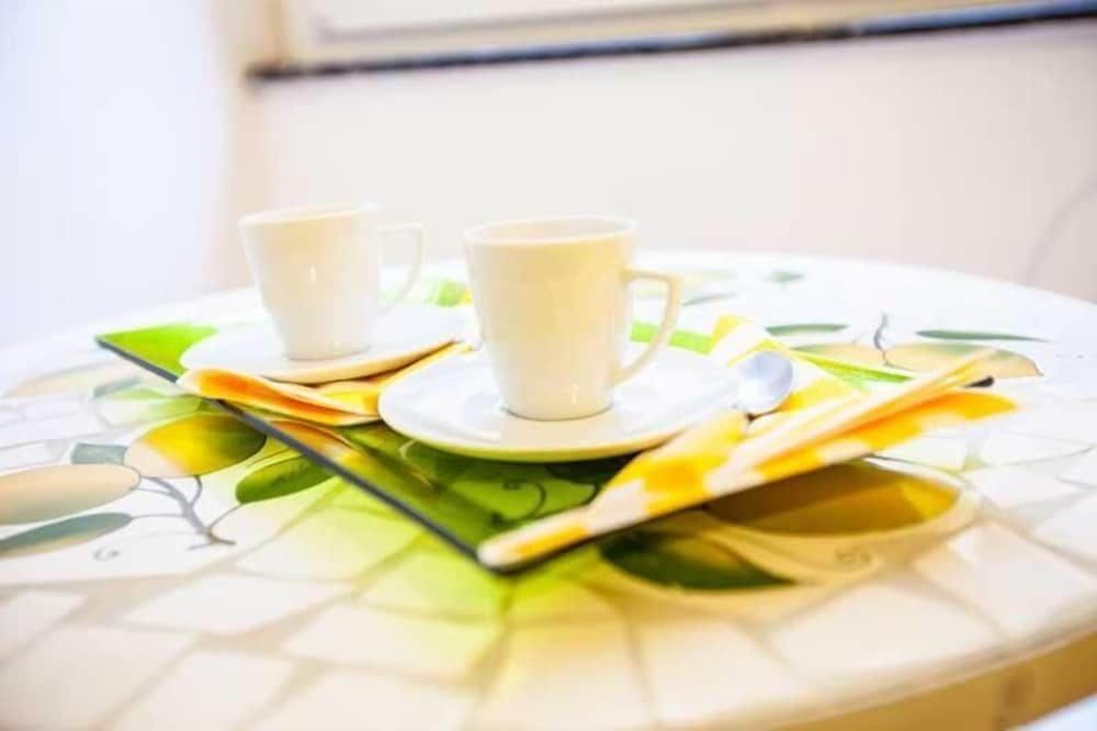 undefined Fruit Rooms 5