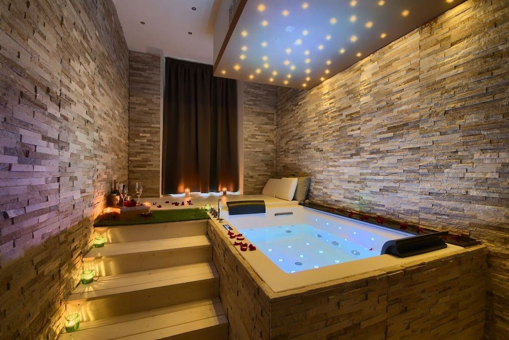 undefined Relais Vatican Secret 3