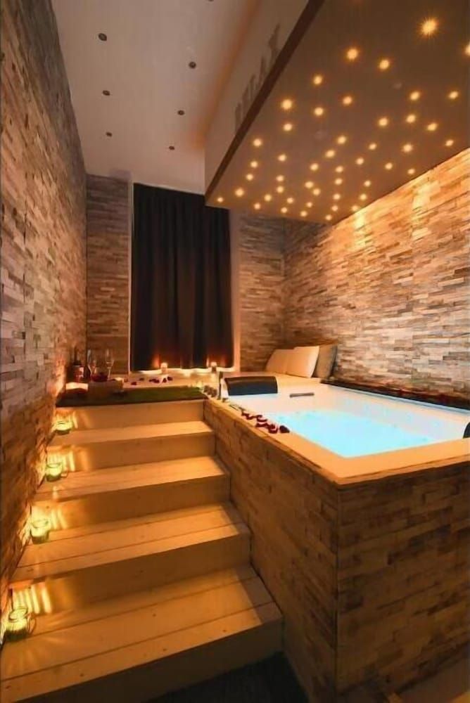 undefined Relais Vatican Secret 4