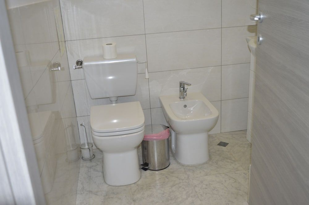 undefined Oscar Rooms 9