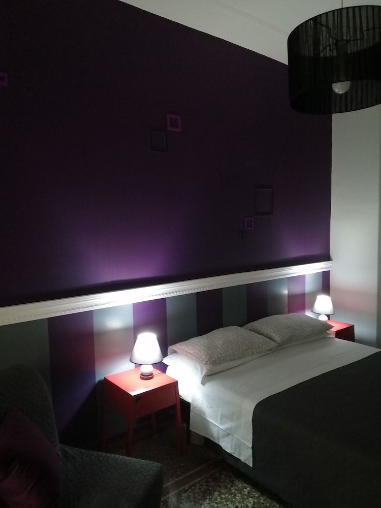 Laterano Guest House Double Room, Shared Bathroom 5