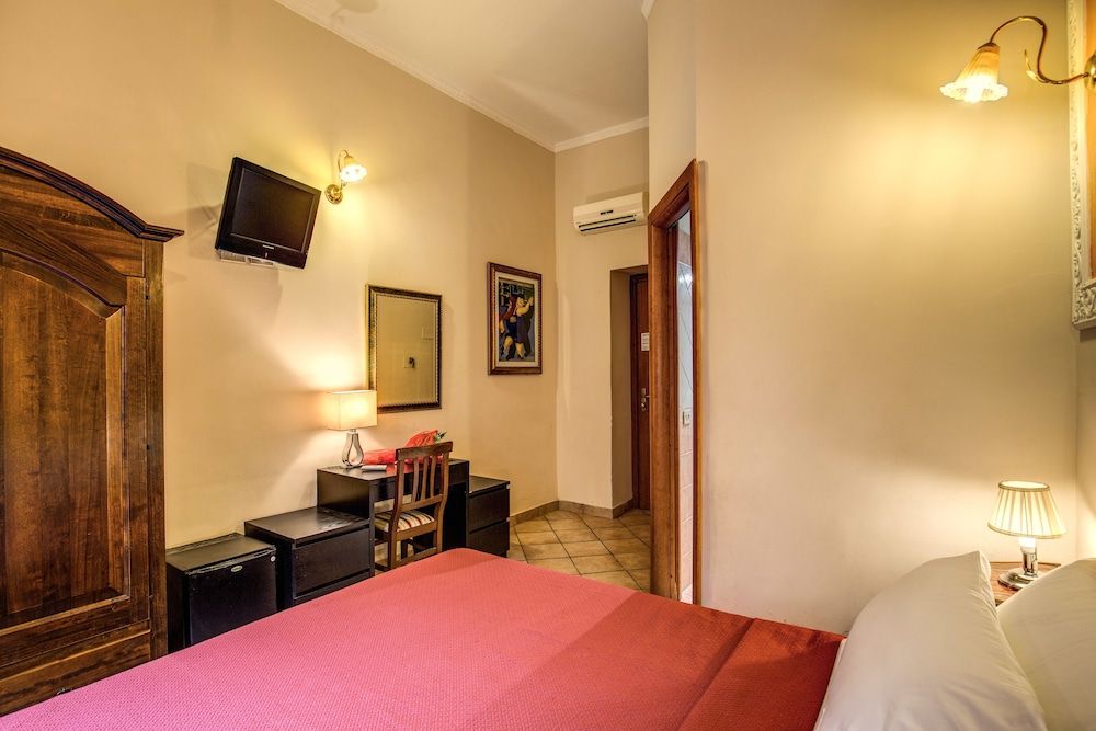 Beautiful Home Classic Double or Twin Room, Non Smoking 2